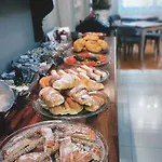 Mariss Hotel Korce