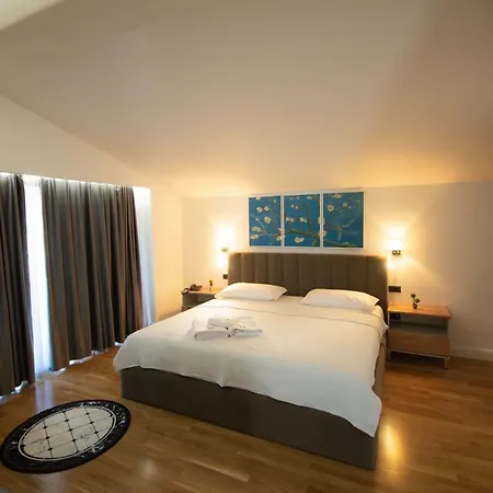 Hotel Mariss 4*
