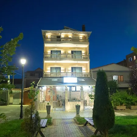 Mariss Hotell 4*
