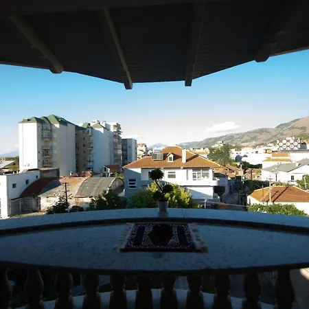 Mariss Hotel Korce