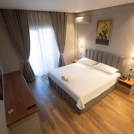 Mariss 4* Korça
