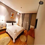 Ξενοδοχείο Mariss 4*